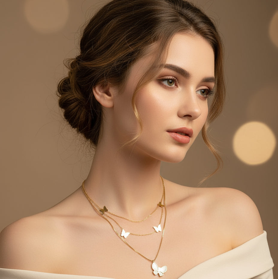 Gold butterfly necklace o