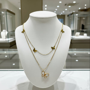 Gold butterfly necklace o